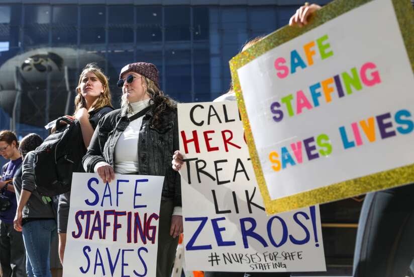University of Iowa nurses protest higher patient ratios