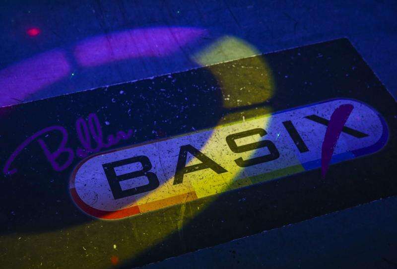 Belle’s Basix, longtime LGBTQ bar in Cedar Rapids, to close