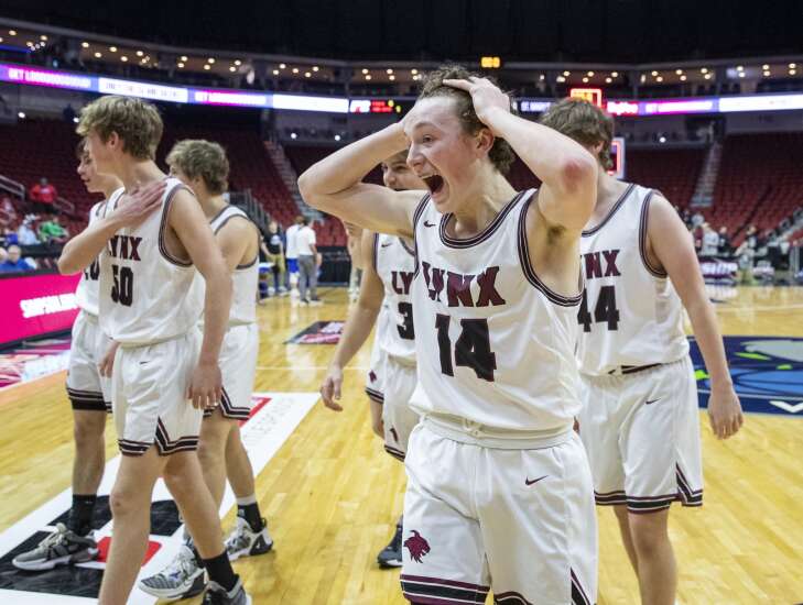 Photos: North Linn claws its way back to beat Remsen St. Mary’s in boys’ state basketball semifinals