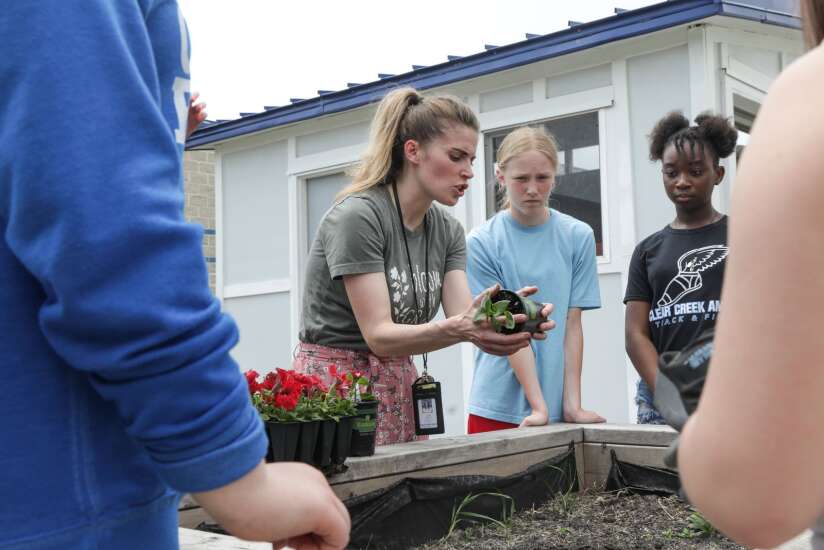 Clear Creek Amana Middle School wins Iowa environmental education award for outdoor classroom