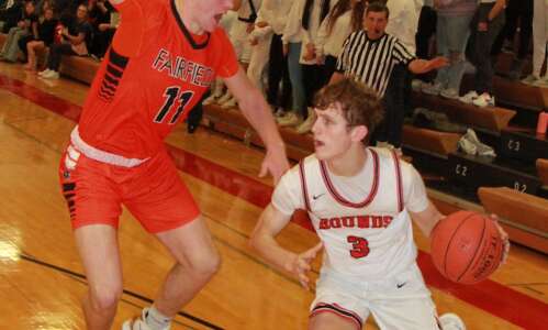 Fairfield fights back in loss to Fort Madison