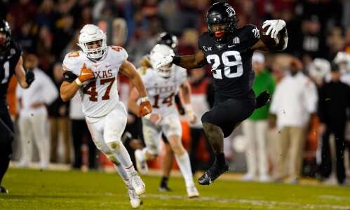 Iowa State rolls past Texas for third-straight win over Longhorns