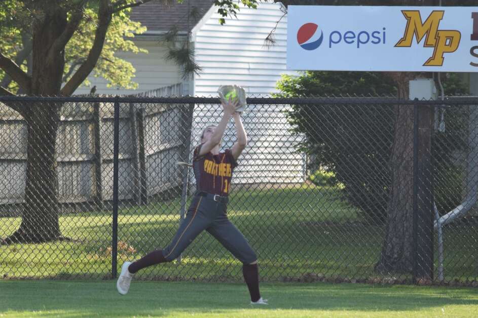 Mt. Pleasant’s Kynlee White catches a fly ball on Monday, May 22, 2023 in the Panthers win over Holy Trinity Catholic. White and the Panthers won 6-4. (Hunter Moeller/The Union)