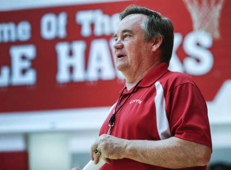 Iowa City High girls’ basketball coach Bill McTaggart picks up 500th career win