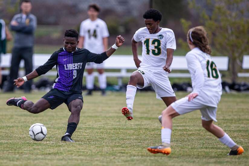 Iowa soccer roundup: A look at Gazette area conference races as regular season winds down