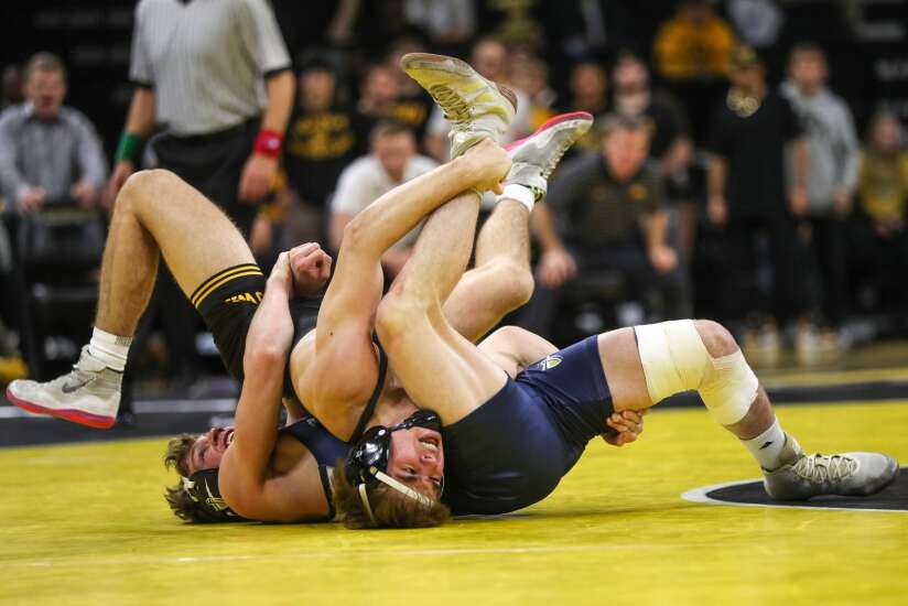 Photos: Iowa Hawkeyes men’s wrestling vs. Cal Baptist 
