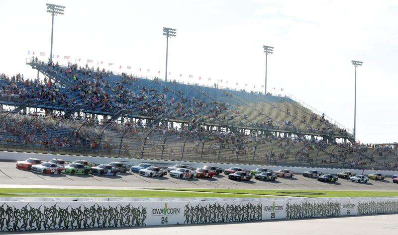 Iowa Speedway crowd size not so hot, but Newton racing was feverish