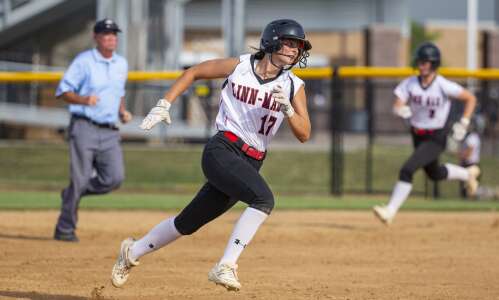 Linn-Mar makes another statement, closes MVC at 28-2