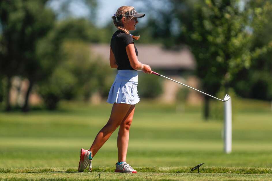 Morgan Rupp lines up her shot during the Rotary Pribyl golf tournament last August. (Geoff Stellfox/The Gazette)