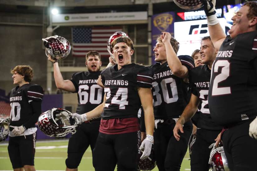 Photos: Mount Vernon vs. Humboldt in Class 3A state football semifinals