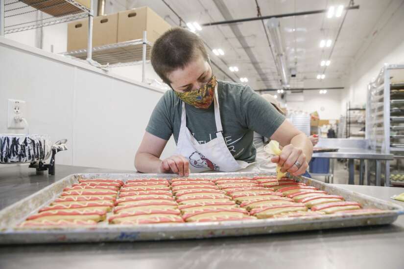 Woofables dog bakery plans production expansion in Coralville