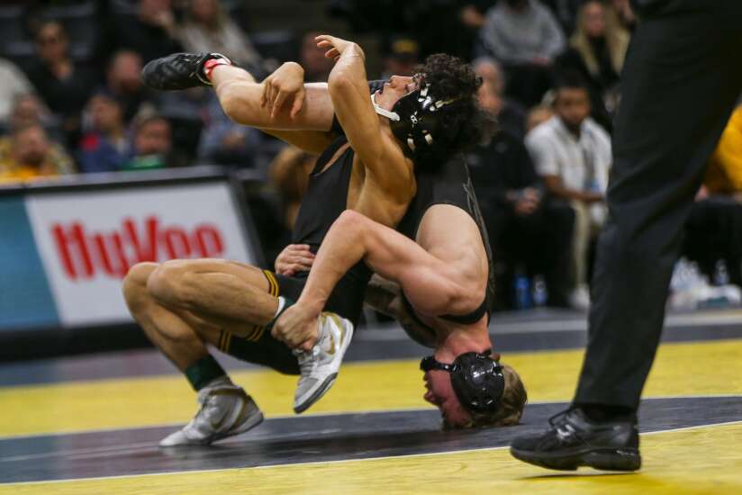 Jesse Ybarra’s home debut opens Iowa wrestling’s victory over Army