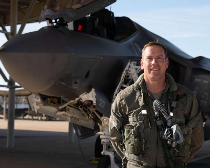 University of Iowa grad, fighter pilot leads Kinnick flyover