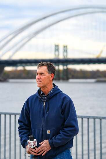 Quad Cities bridge to finish at $74.5 million over bid 