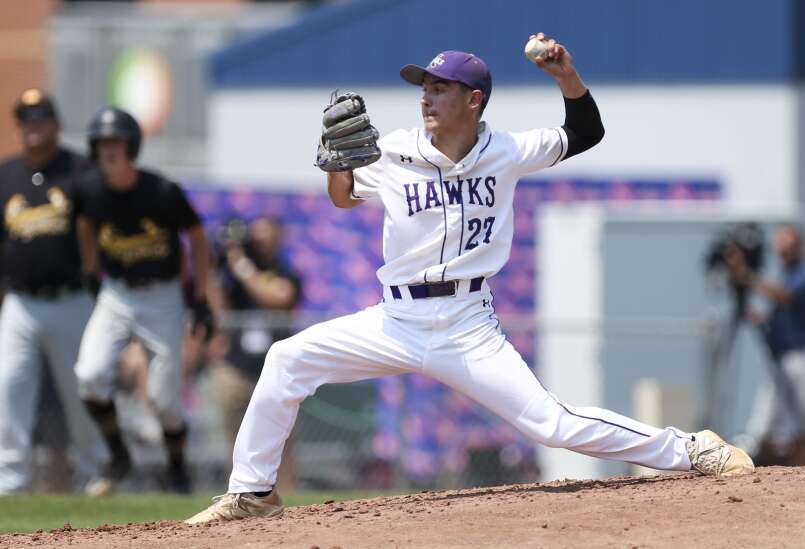Lansing Kee holds on to beat New London at Class 1A state baseball tournament