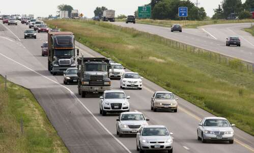 I-380 could widen to six lanes between Cedar Rapids and…