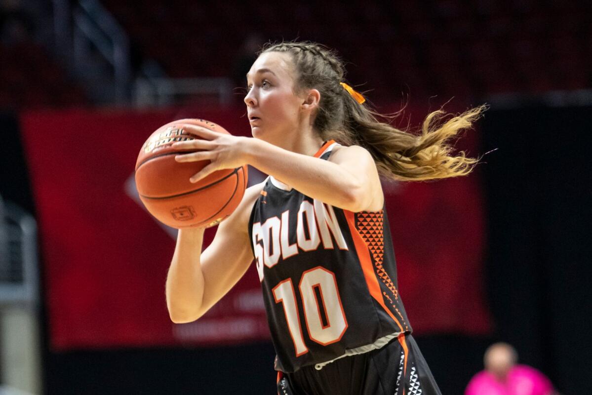 Solon makes its first girls’ state basketball championship game since 1998