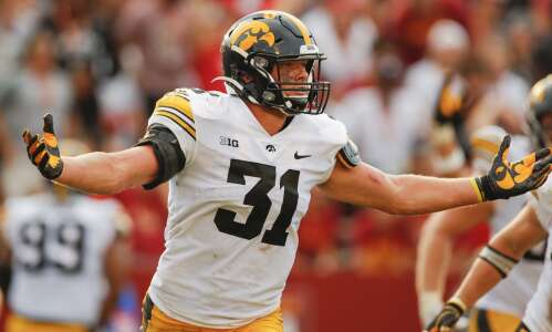 Jack Campbell makes ‘easy decision’ to stay at Iowa