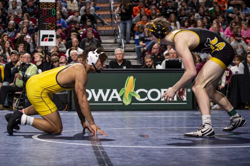 Photos: 2023 Iowa high school boys’ state wrestling finals