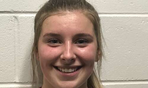 Taylor Winegarden hits six 3-pointers; Williamsburg tops CCA