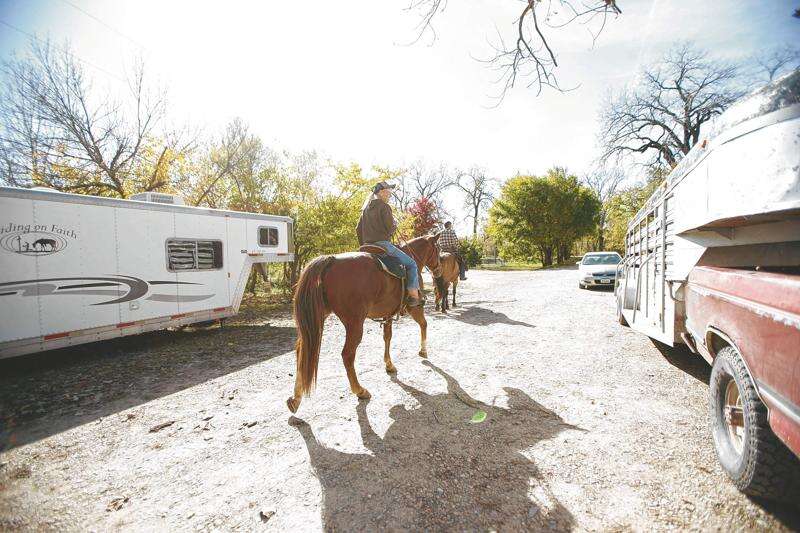 Equestrian camping, riding along the Des Moines River