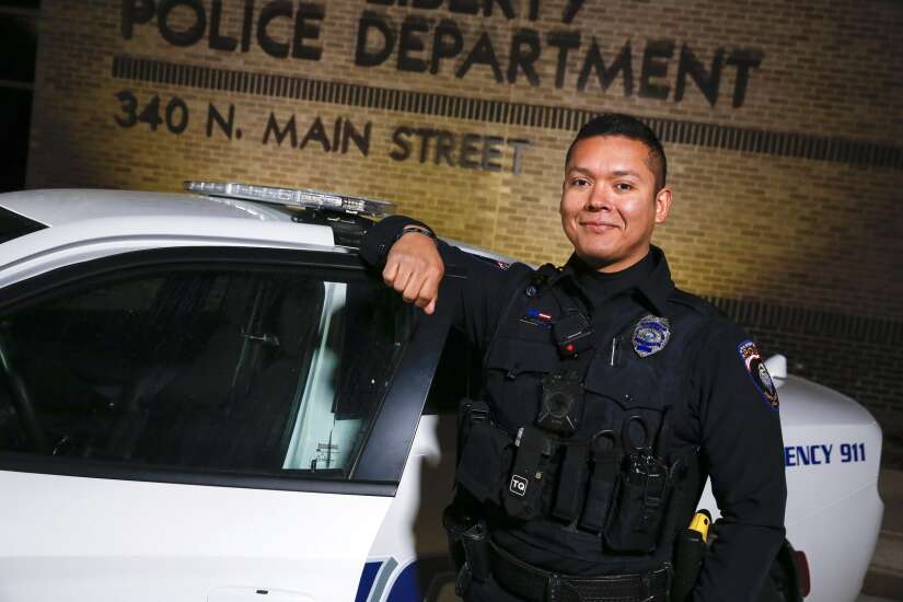 Iowa lacks bilingual police officers, despite need