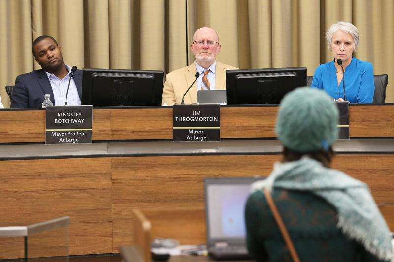 Iowa City Council rejects sanctuary name, moves forward with immigration policy