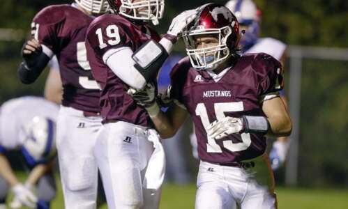 Mount Vernon warms up, holds off Cascade