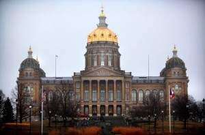 Iowa Senate GOP: Flatten, then end income tax
