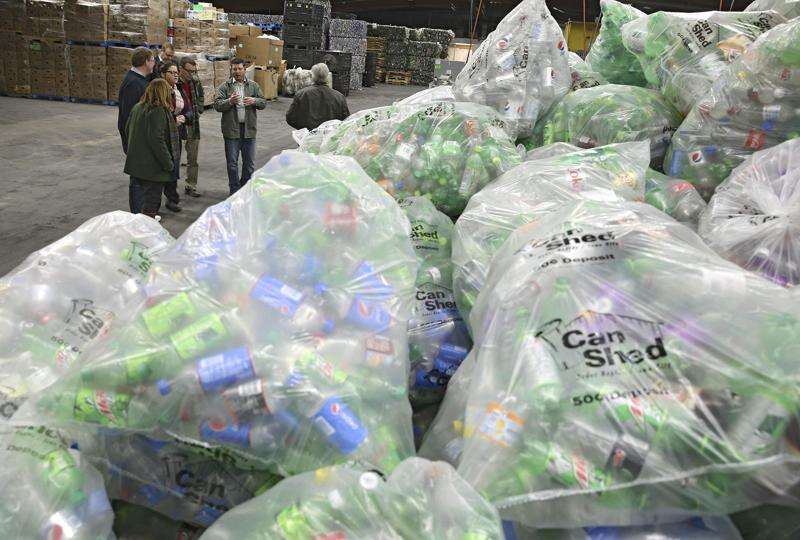 Iowa lawmakers pass ‘shell’ to keep bottle bill solution alive