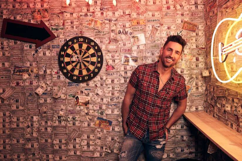 Jake Owen heading to Delaware County Fair in Manchester
