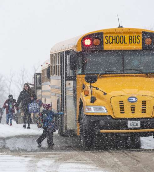 For Eastern Iowa school leaders, calling a snow day starts at 4 a.m.