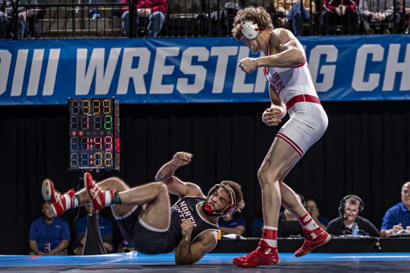 Photos: NCAA Division III Wrestling Championships Day 2