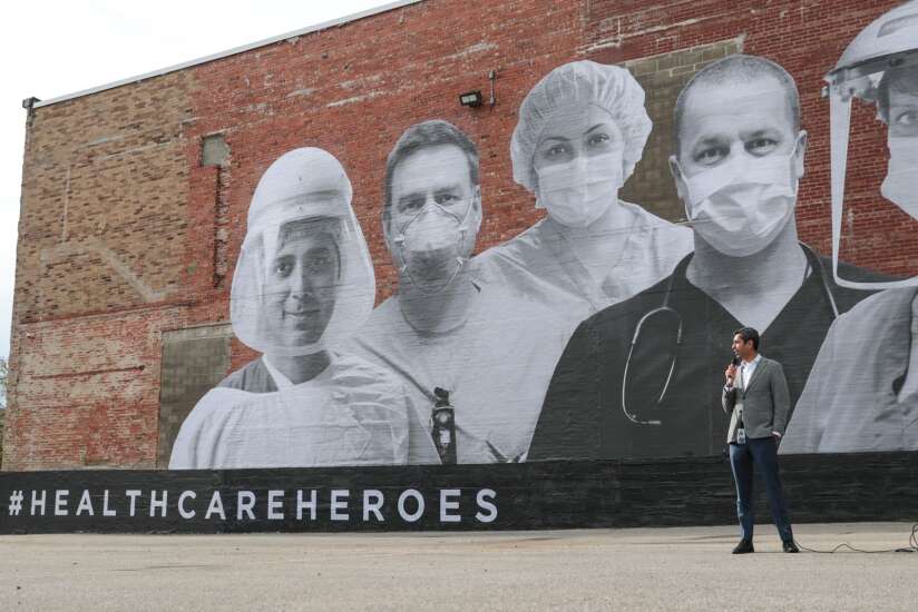 New Cedar Rapids mural honors front line health care workers