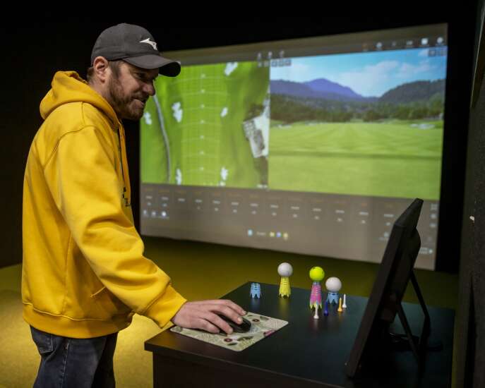 Ringer Golf lets you play the game indoors