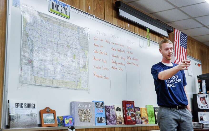 Students learn to love where they live in Marion High School’s Iowa History class