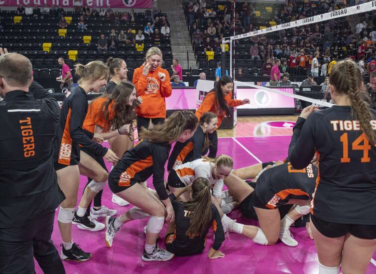 West Des Moines Valley turns the tables on Ankeny in 5A state volleyball quarterfinals