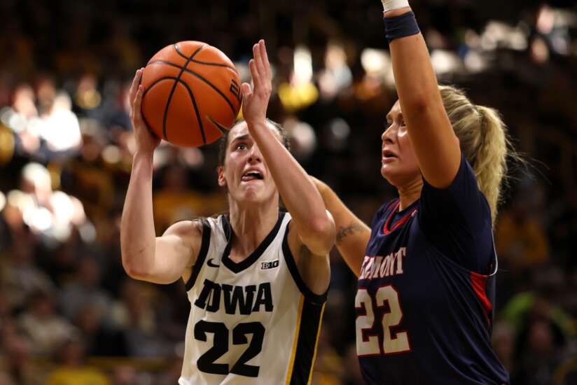 Caitlin Clark’s ankle is fine, and No. 4 Iowa bounces back