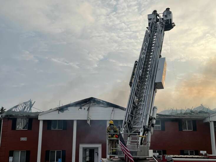 Firefighters tackle fire in southwest Cedar Rapids
