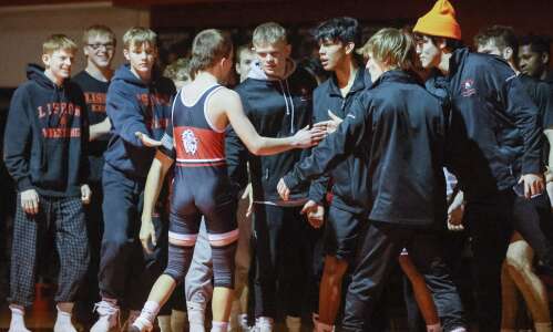Lisbon cruises to eighth straight State Duals tournament