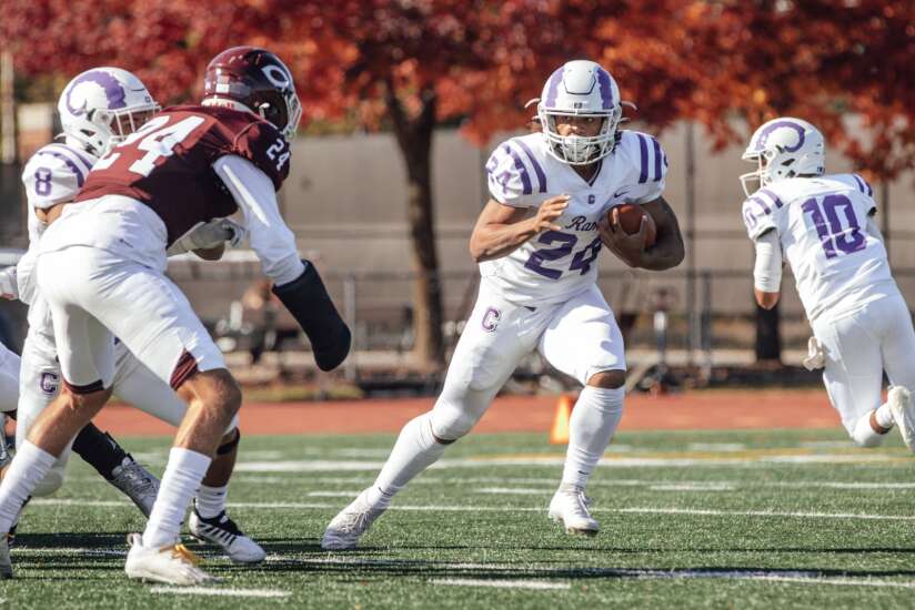Joel Lacy makes big contribution in Cornell College’s backfield