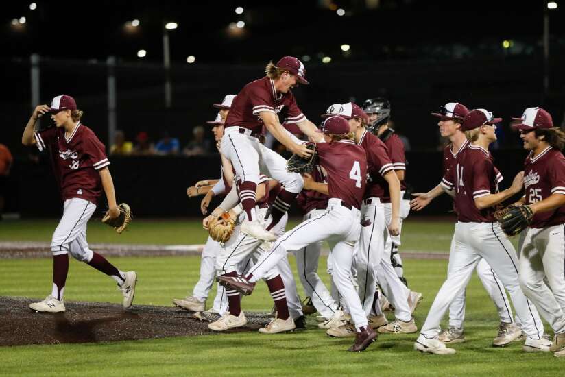 State baseball photos: Iowa City High vs. West Des Moines Dowling in Class 4A semifinals