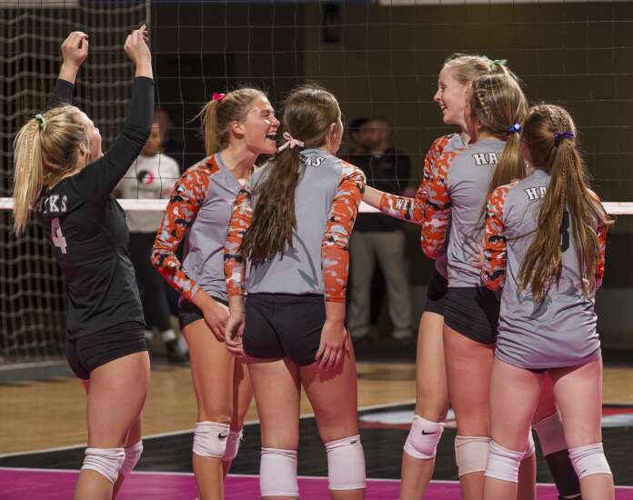 West Delaware returns to state volleyball finals with win over Sergeant Bluff-Luton