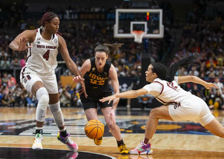 Iowa vs. South Carolina NCAA women’s basketball Final Four score, live