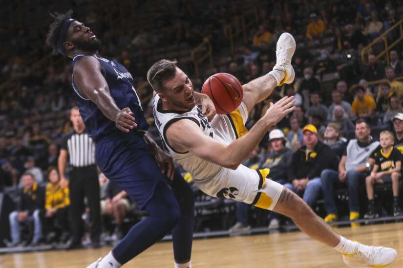 Photos: Iowa men’s basketball season opener vs. Longwood