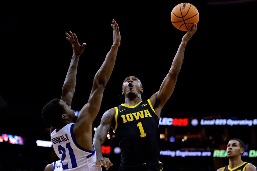 Iowa enters men’s basketball Top 25 for first time this season
