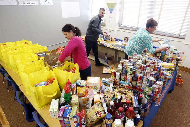Some Cedar Rapids students go hungry when school is canceled, so community members stepped up