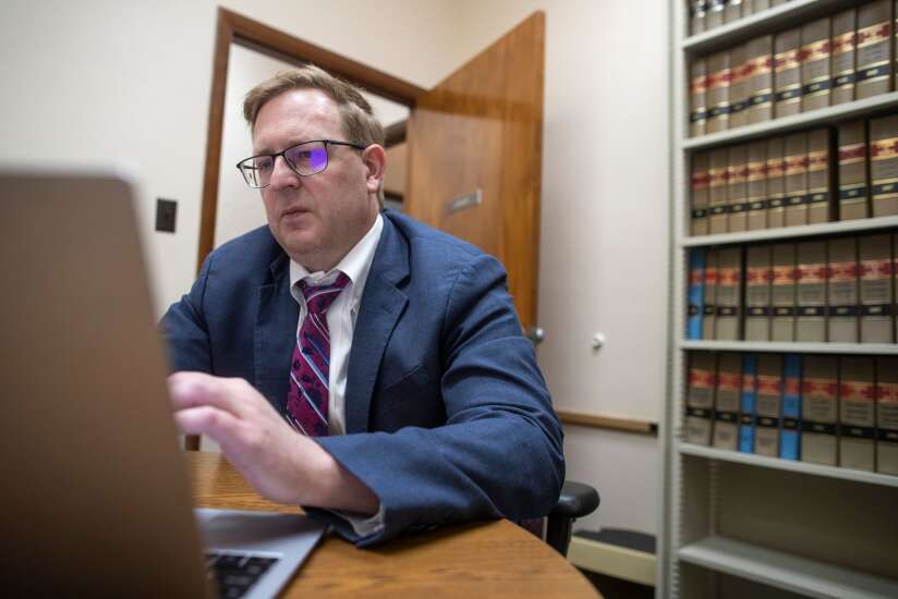 Lack of Iowa contract lawyers ‘a crisis,’ leading to ‘grueling’ caseloads 
