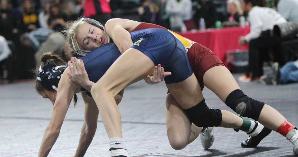 Girls wrestlers battle at state