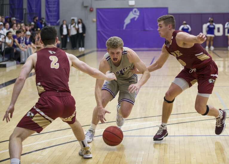Photos: Coe College at Cornell men’s basketball